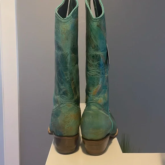 Vegabond Boot Co. The Kingman Turquoise Snip Toe Boot - Picture 12 of 17